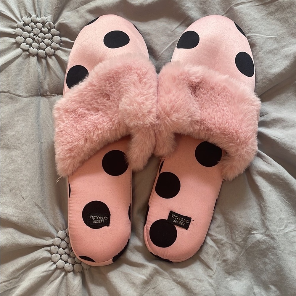 Victoria’s Secret Slippers